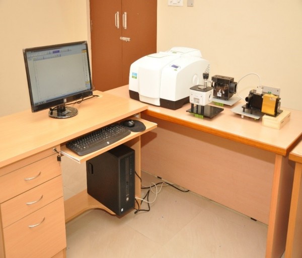 FOURIER TRANSFORM INFRARED SPECTROMETER